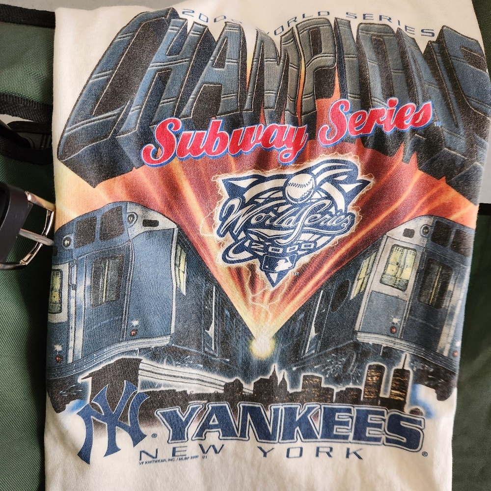Subway Series 2000 Graphic Tee